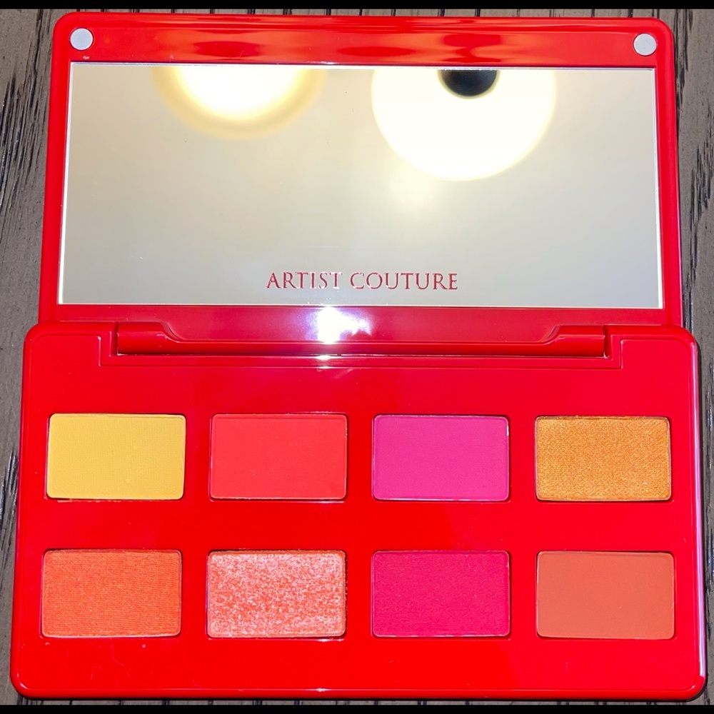Caliente by Artist Couture eyeshadow pallete
